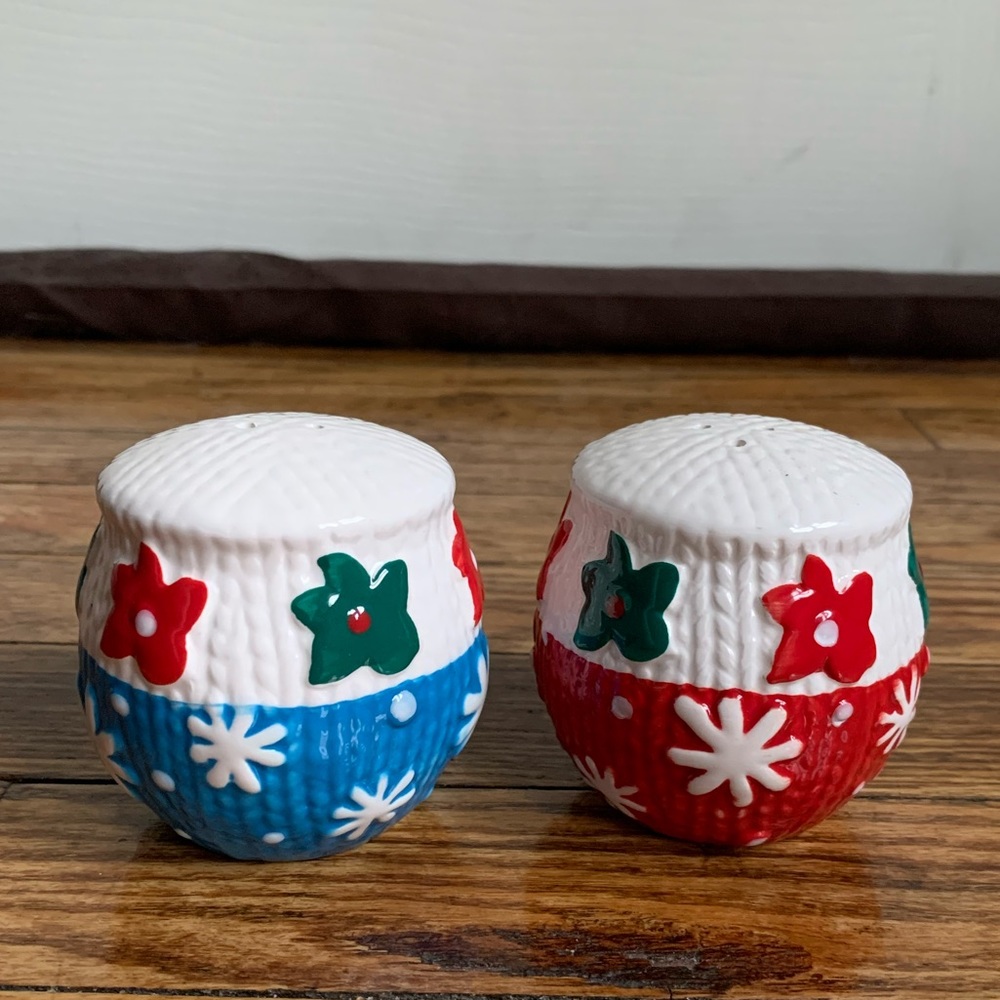 🎃 Holiday S&P shakers